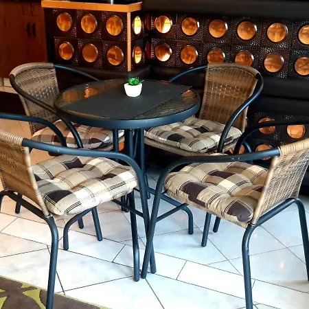 Benedek Apartman דירה *