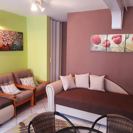 Benedek Apartman דירה