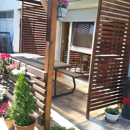 Benedek Apartman דירה שיופוק